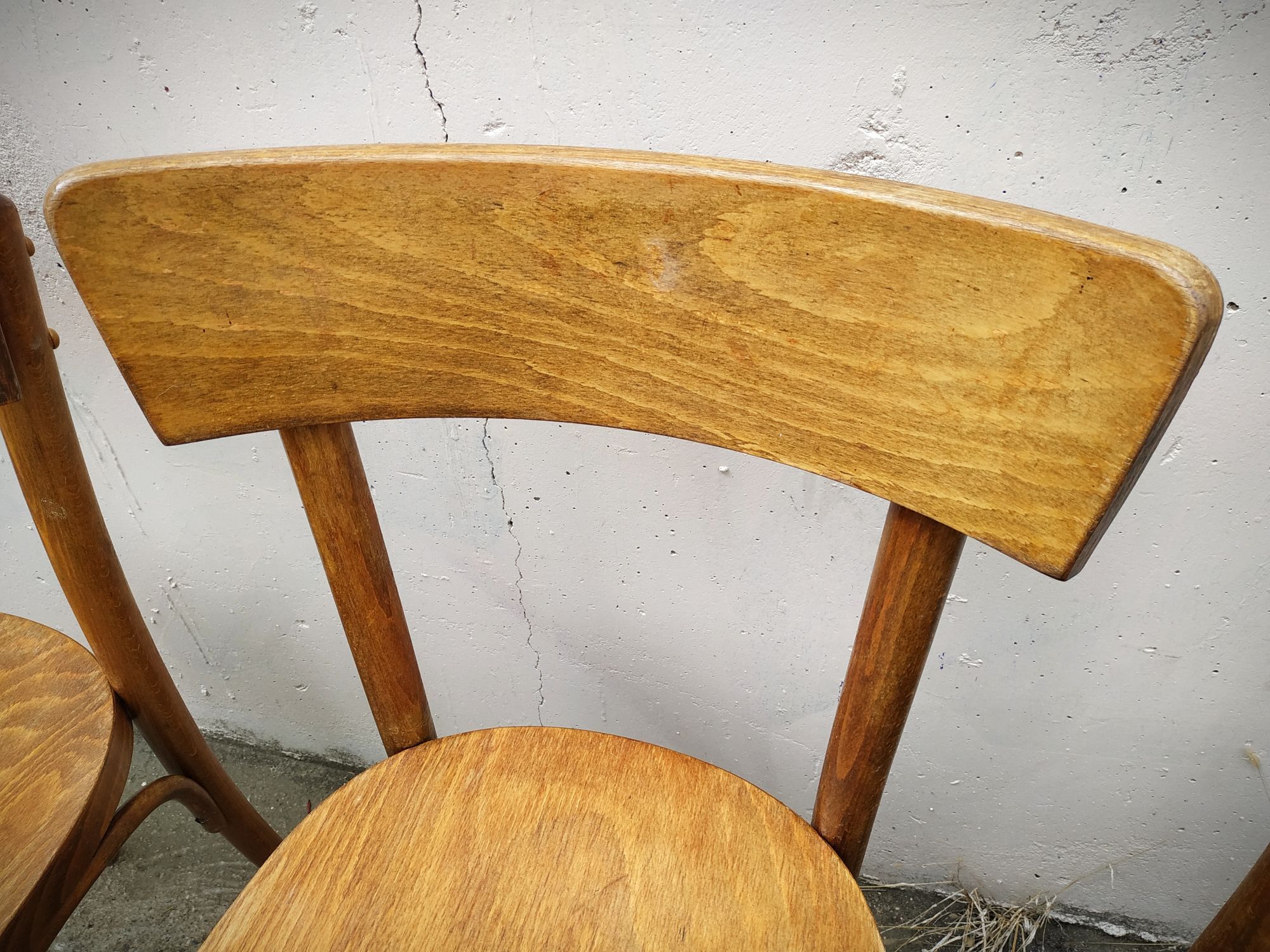 Série de quatre chaises Thonet