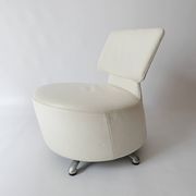 Canta and Aki swivel chairs in leather by Toshiyuki Kita for Cassina