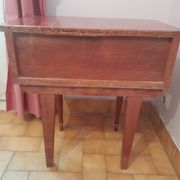 Vintage varnished wooden bedside table – 1950s/60s style