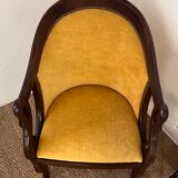 Gooseneck gondola chair