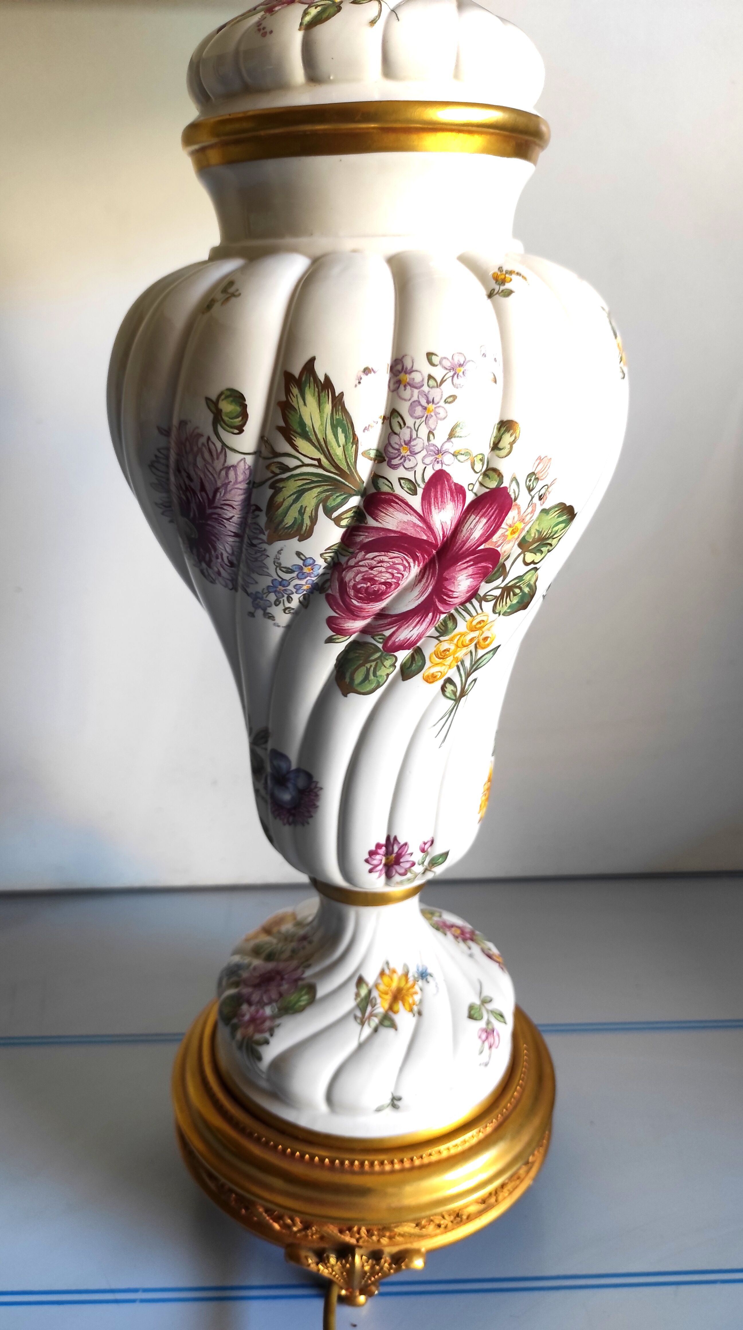 English porcelain lamp