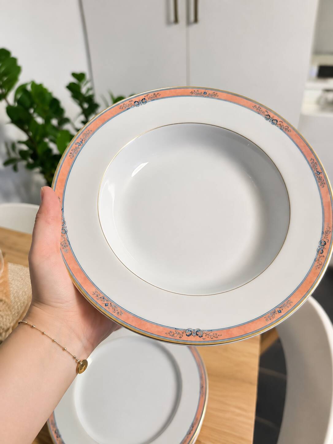 Complete service in Limoges porcelain