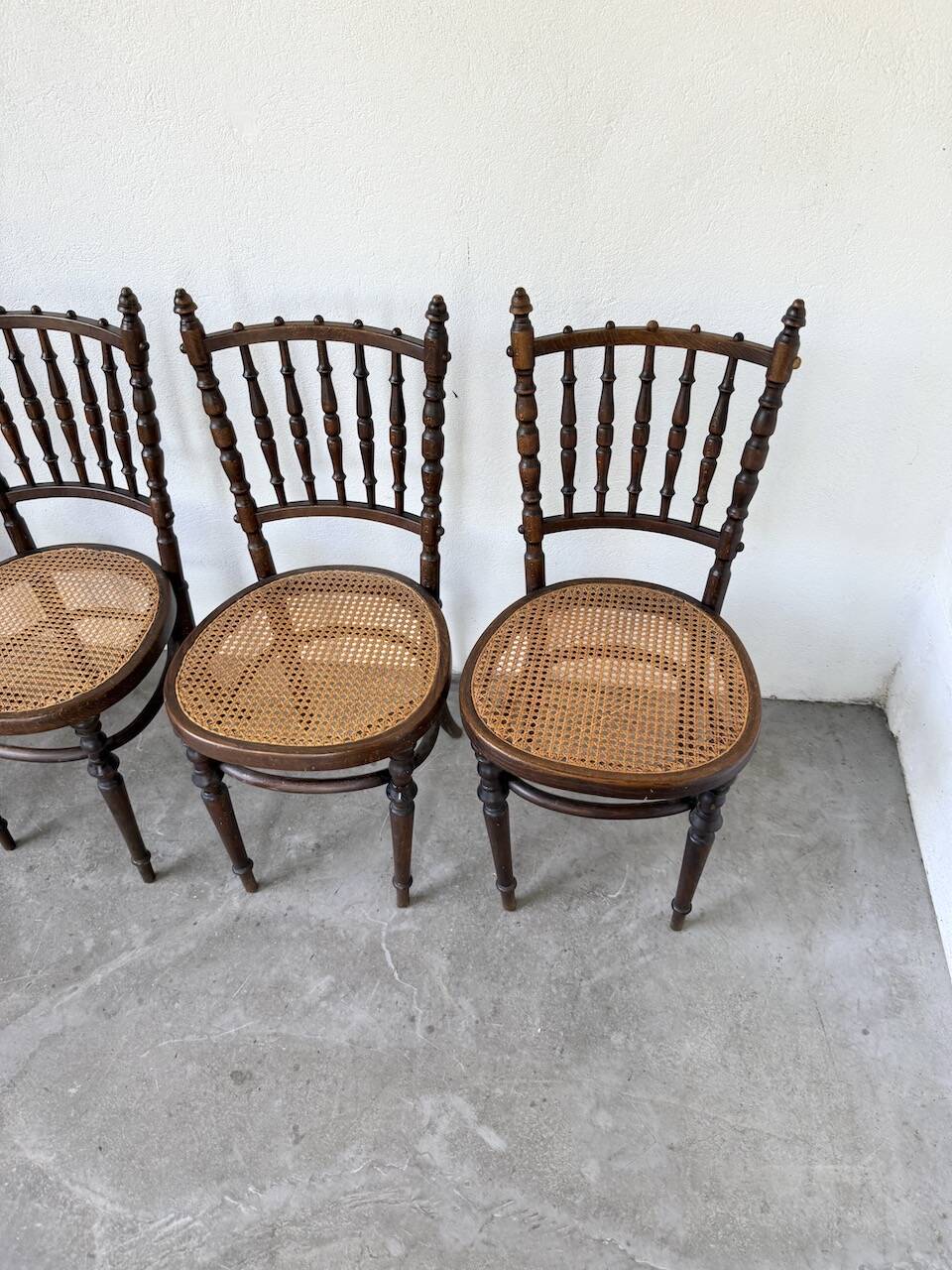 Set of 4 Fischel cane bistro chairs n019