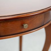 Table d'appoint ronde de style classique de la fin du 20e siècle / Table à coudre
