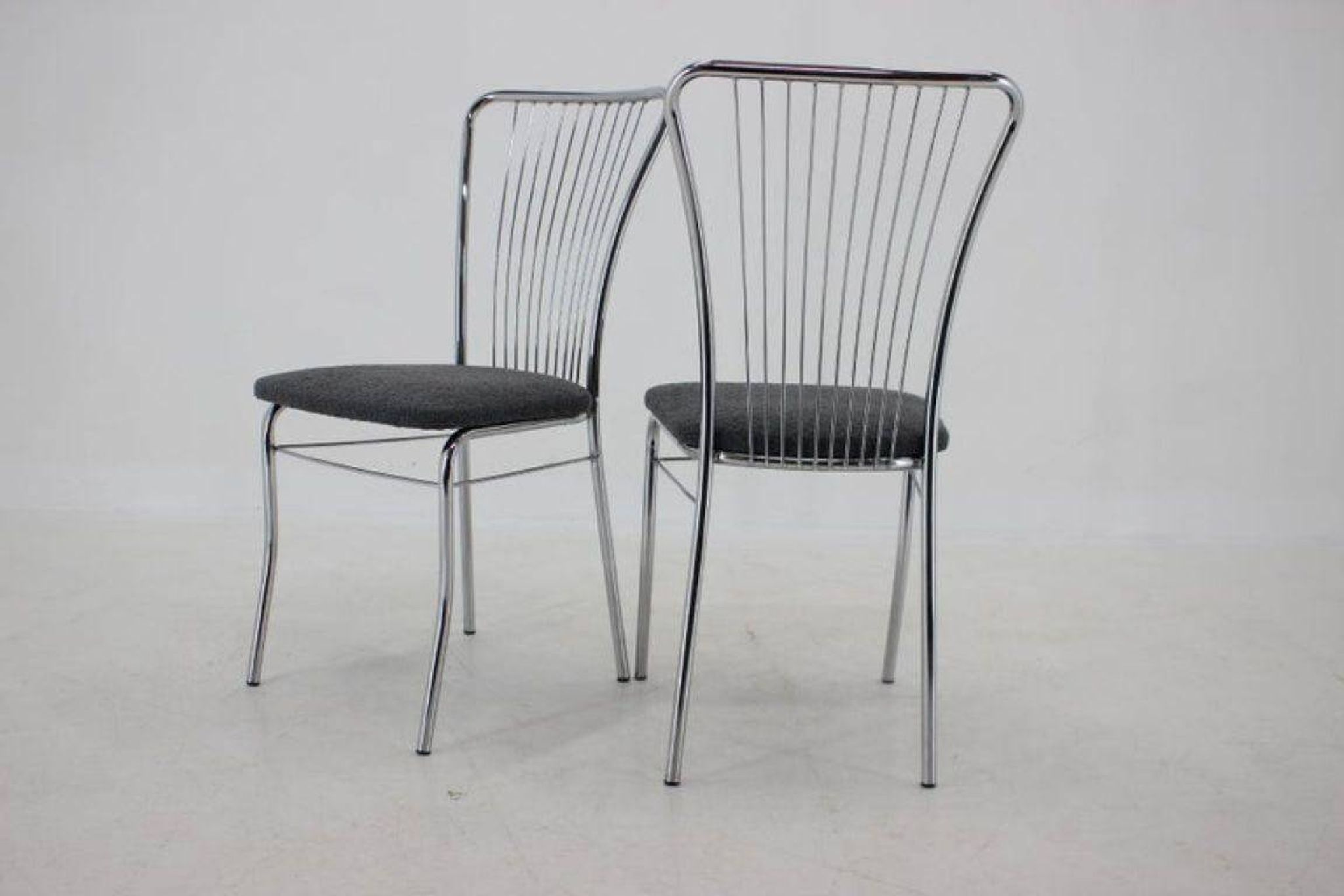 Set of Six Italian Chrome and Bouclé Dining Chairs, 1970s
