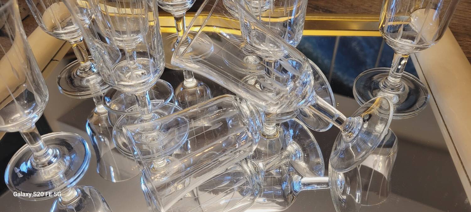 60's chiseled glass stemware