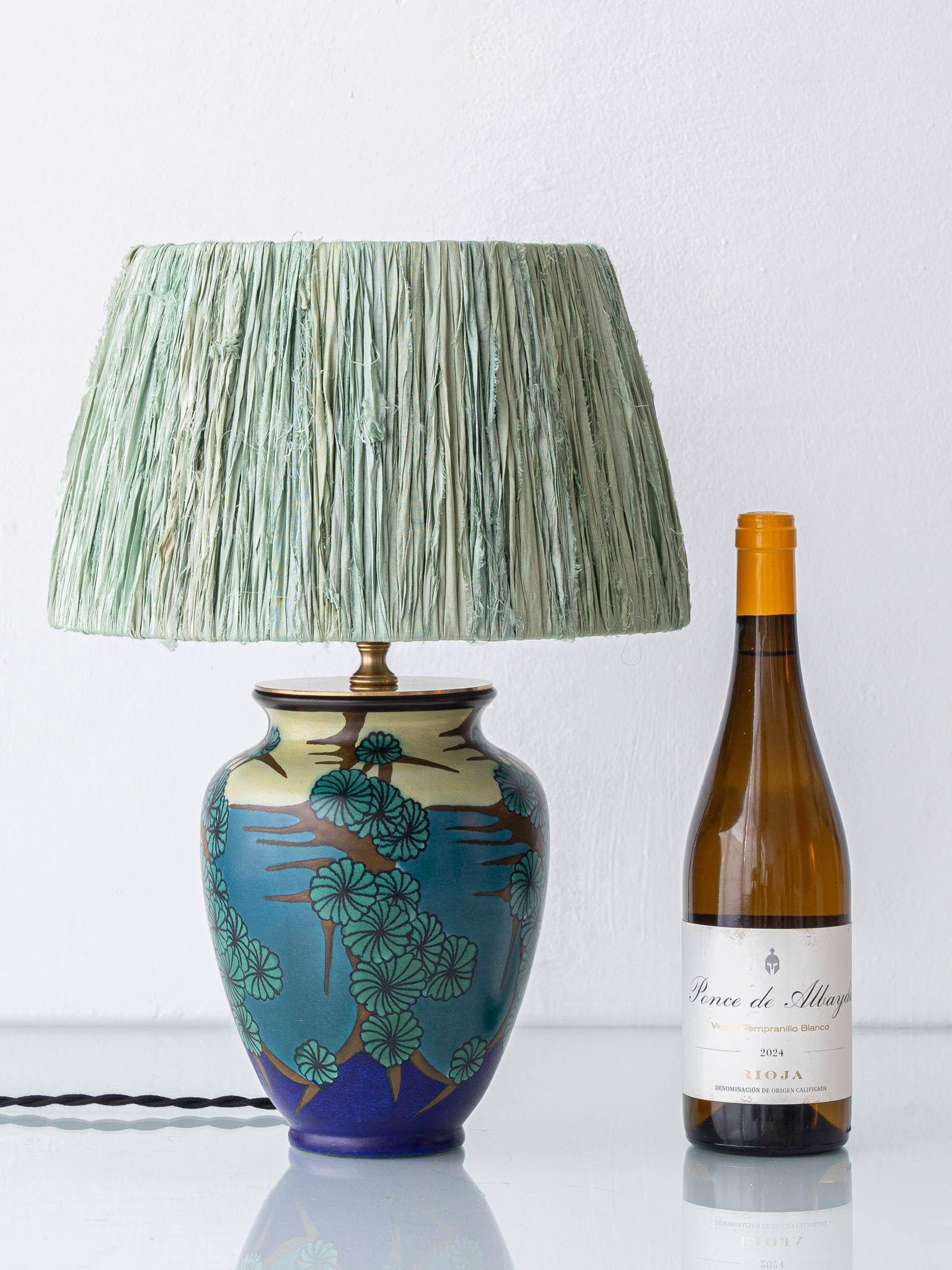Art Deco Japonisme ceramic table lamp, 1928, new silk sari ribbon lampshade.