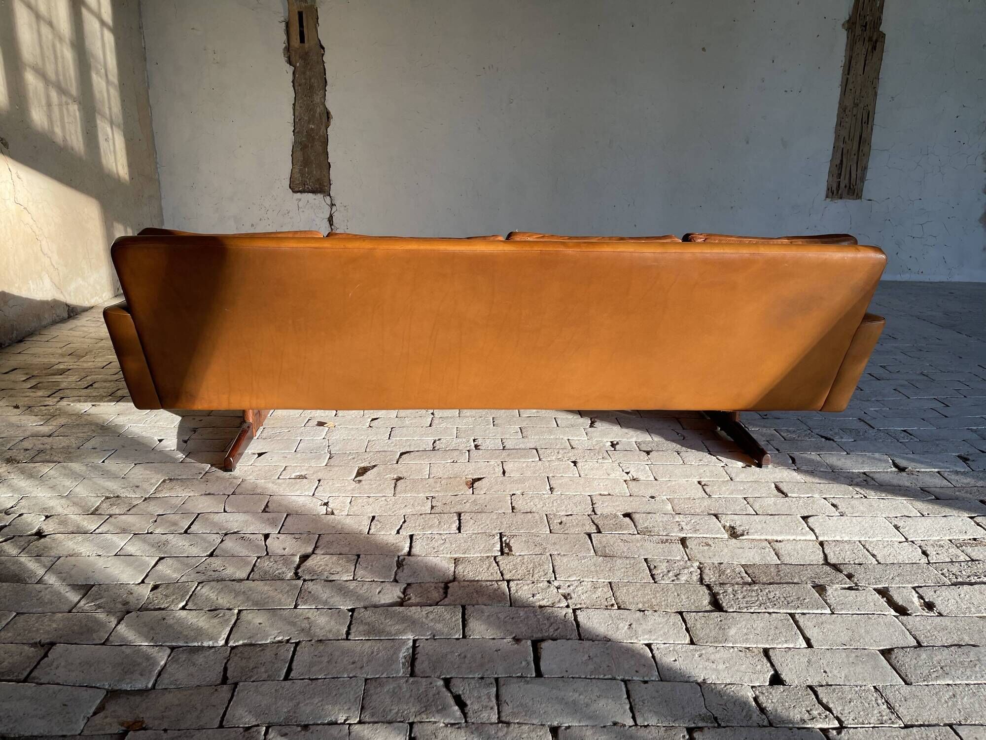 Rare Fredrik Kayser 4-seater sofa in cognac leather Model 807