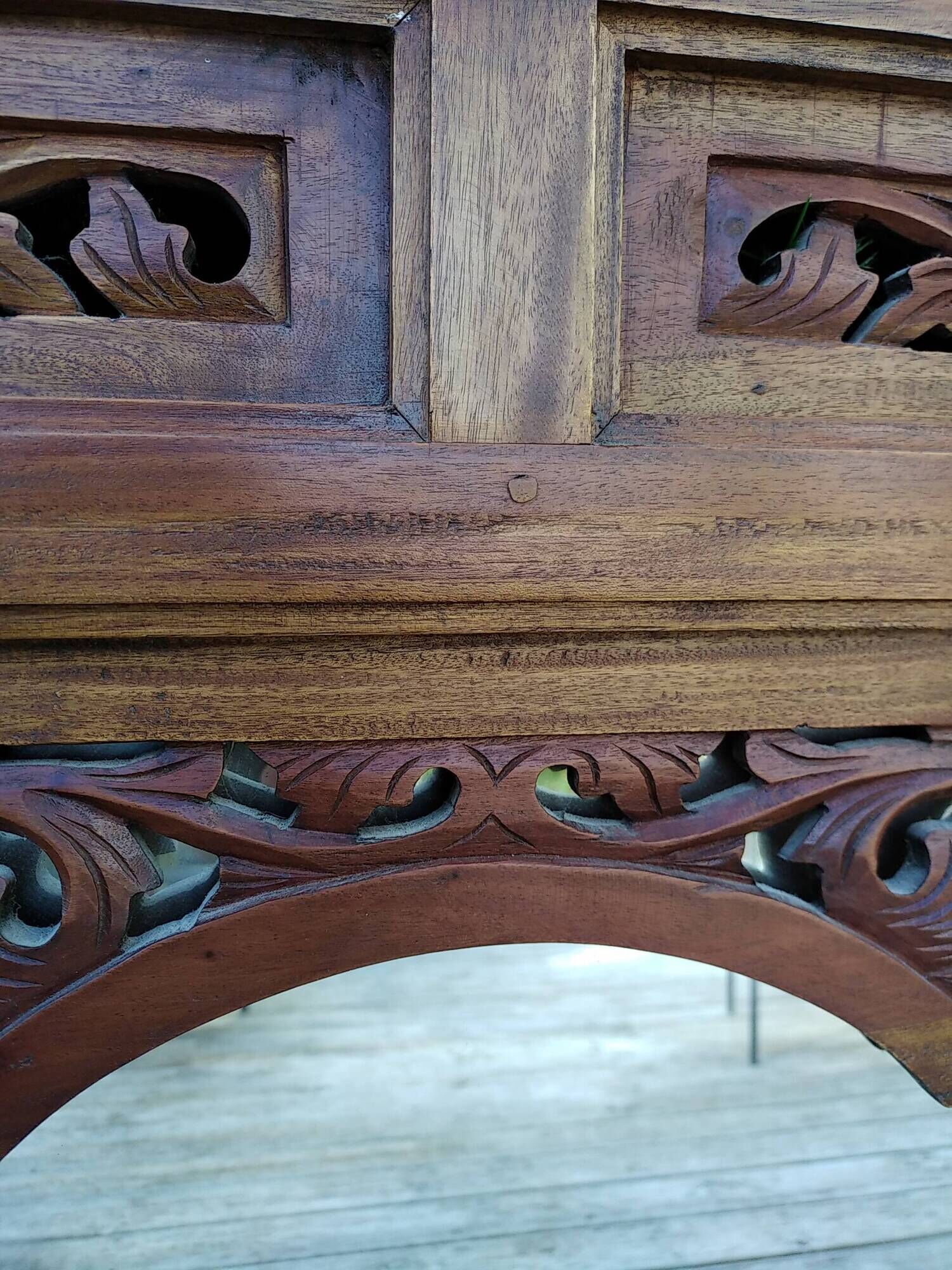 Miroir Balinais Vintage à Porte Volet Sculpté à la Main .