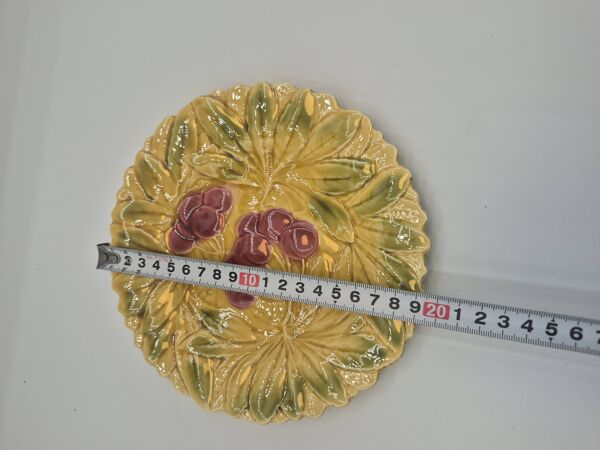 Lot 11 assiettes dessert Sarreguemines barbotine fruits 19cm vintage rare