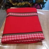 Red, white/black and green rectangular tablecloth