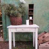 Table d'appoint ou bureau