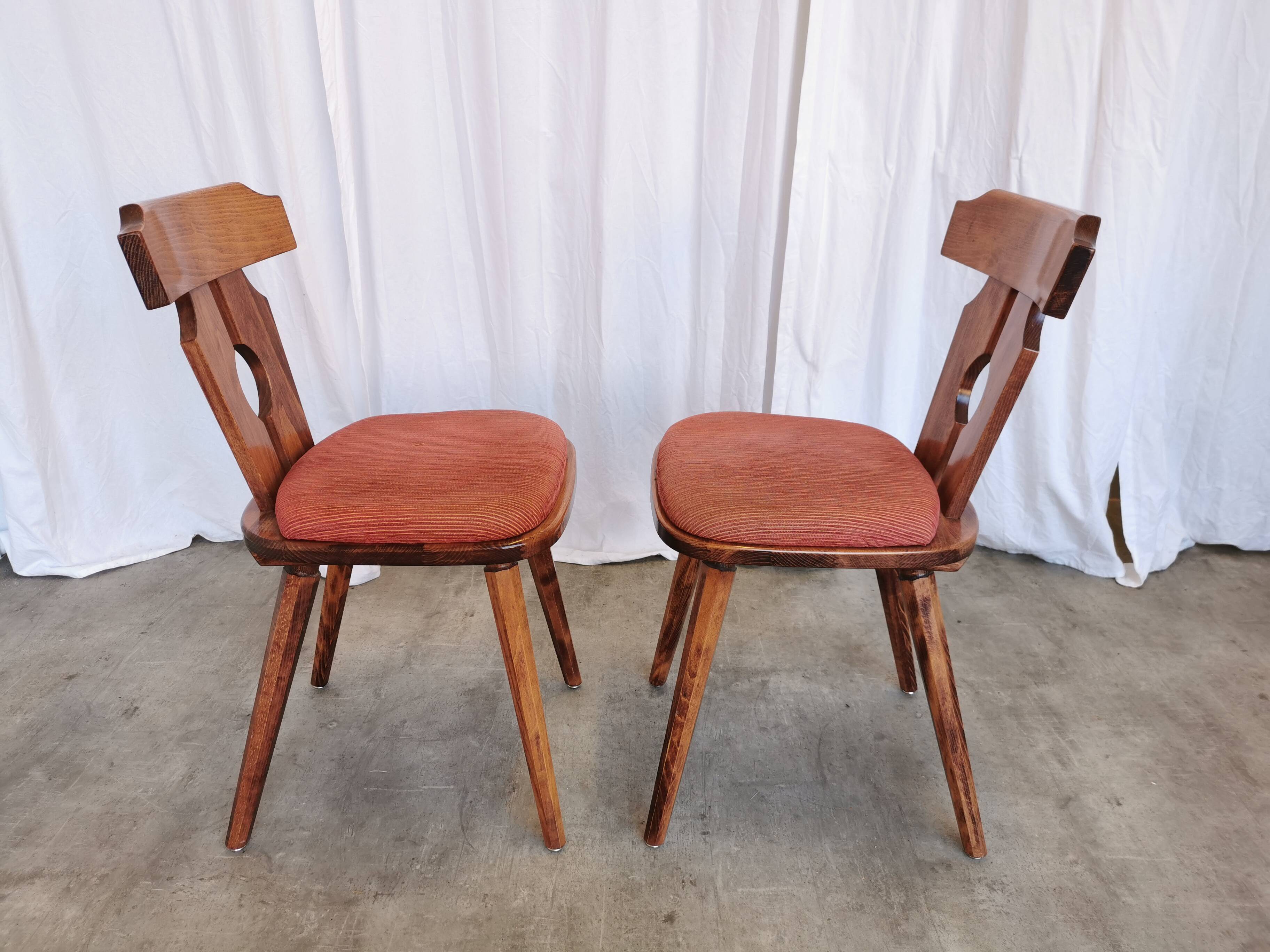 Ensemble de 2 chaises de salle à manger vintage tyroliennes en bois, style ferme autrichienne alpine