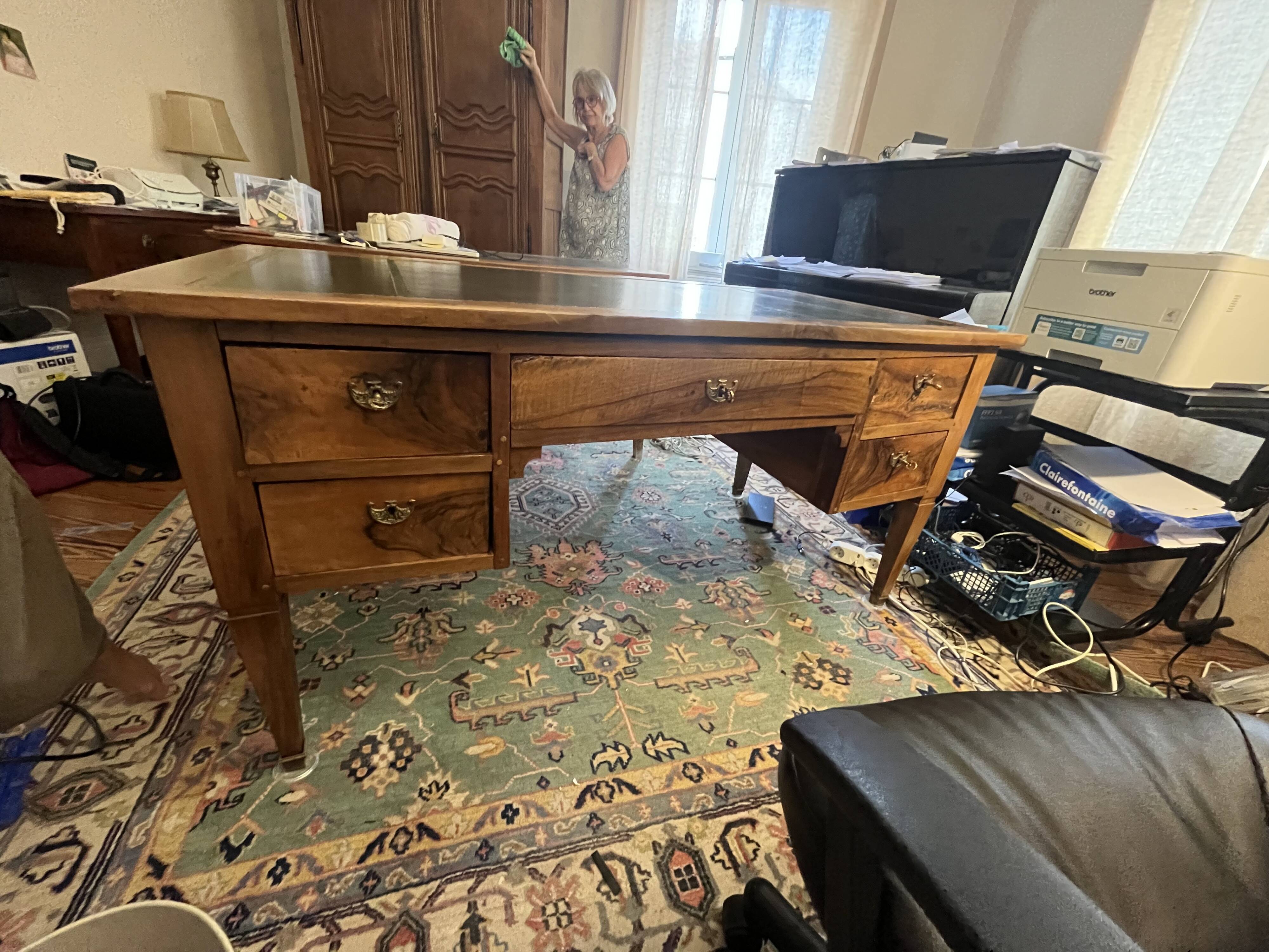 Bureau en noyer