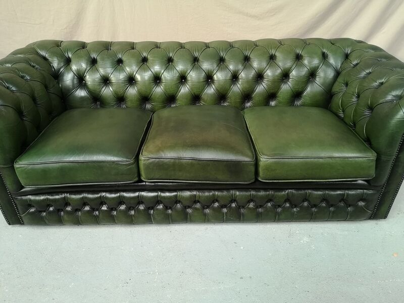 3-seater green leather Chesterfield sofa