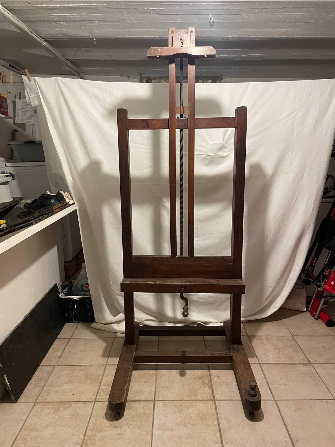 Old solid oak painter's easel