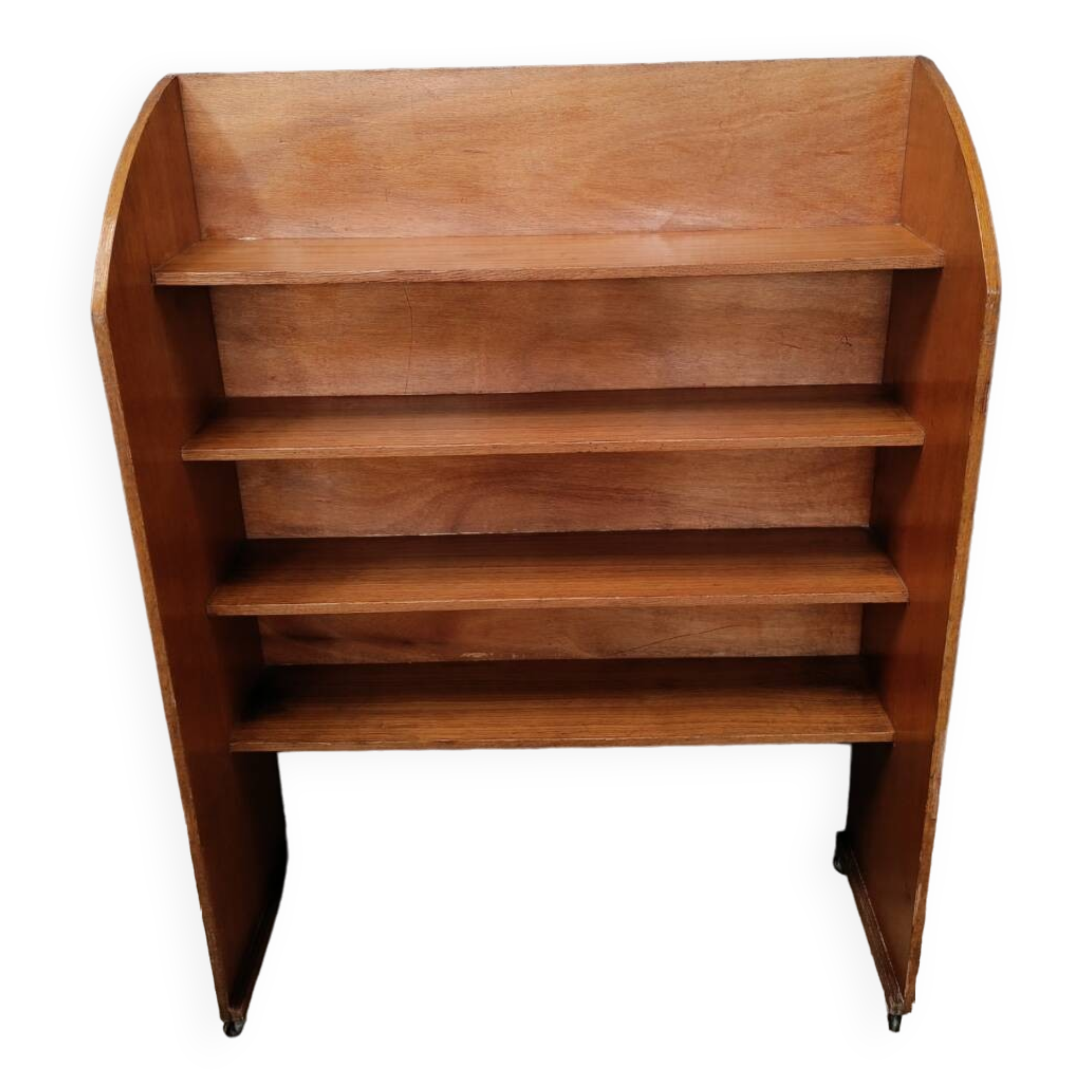 Bibliothèque en bois vintage sur roulettes