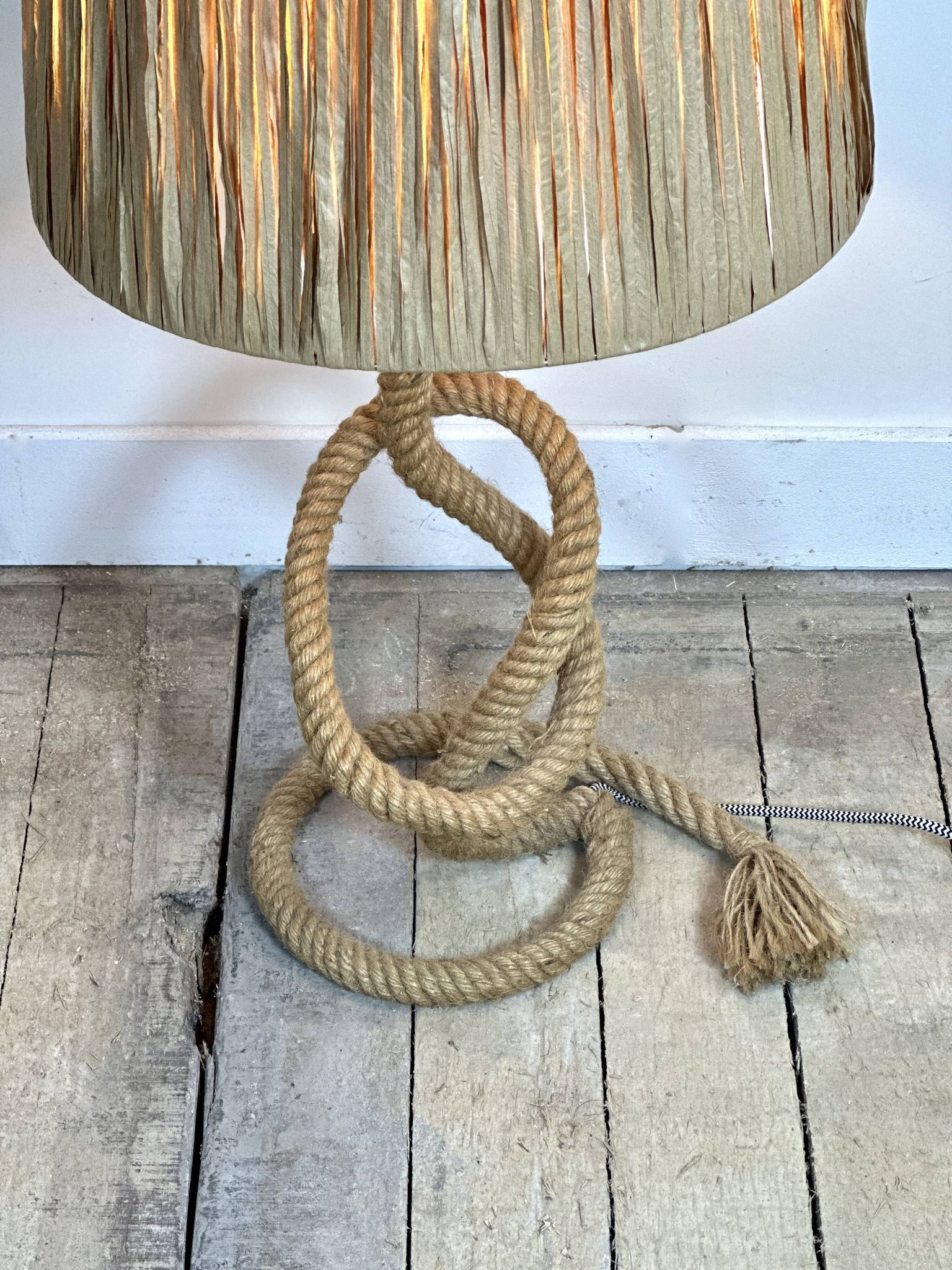 Lampe Audoux Minet en corde et rafia 1950'S