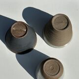 Lot de 3 tasses en céramique indonésienne (noir, mat brun & glacé moucheté)