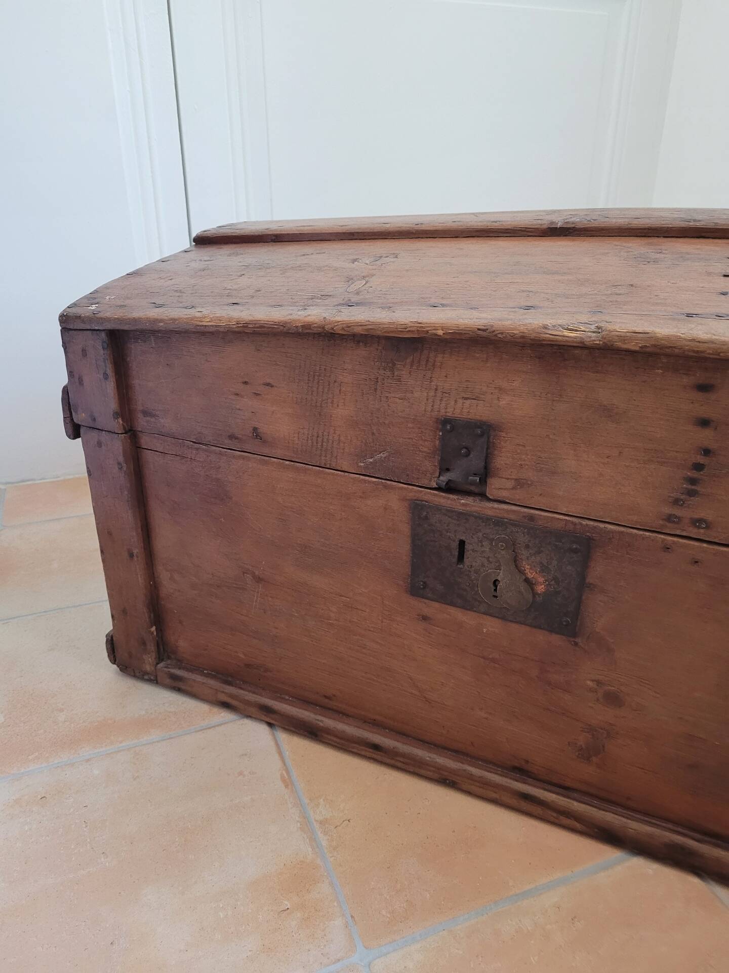 Grande malle en bois vintage