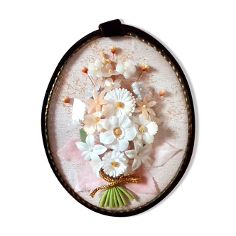 Domed glass flower frame