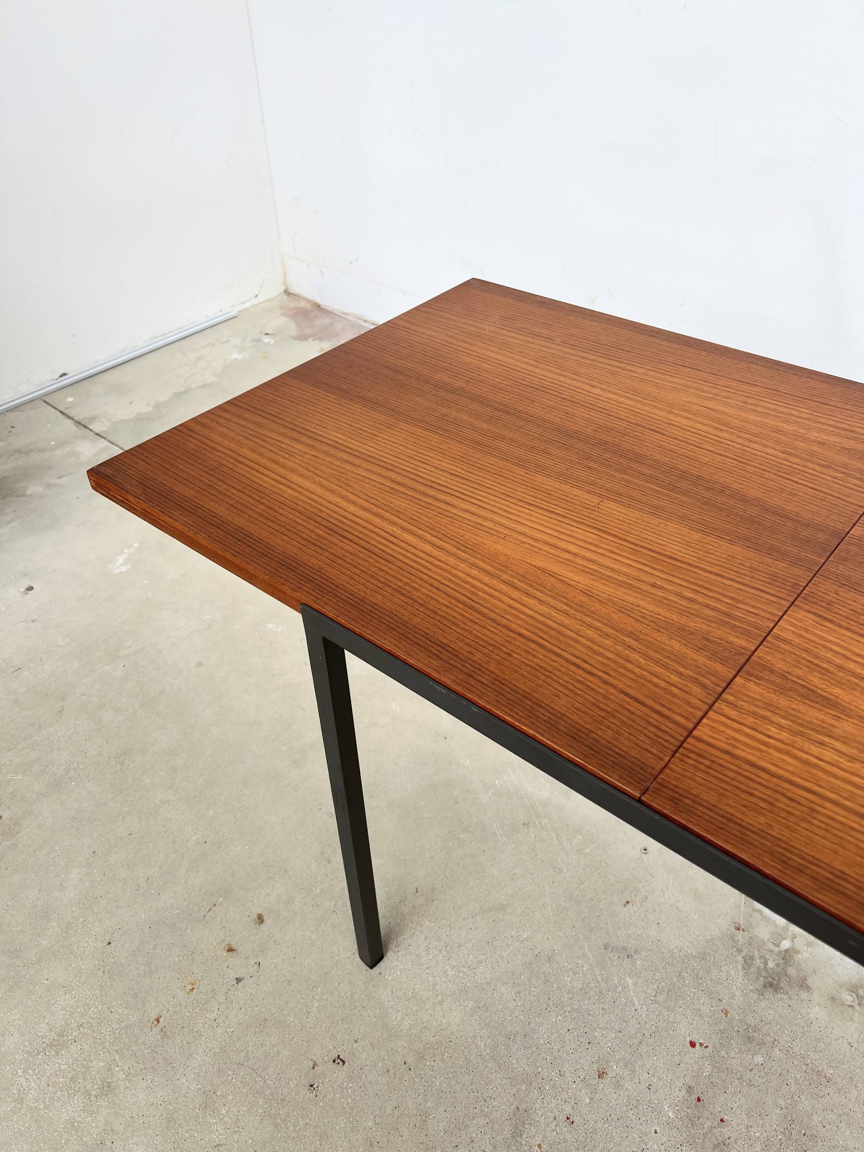 Wilhelm Renz Flip Top Folding Modular Coffee Table – Walnut