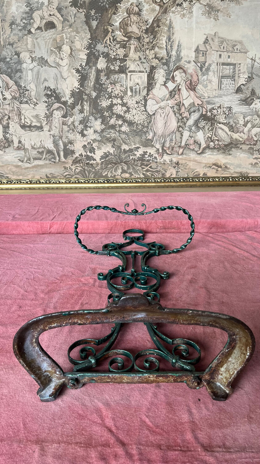 Umbrella stand in enameled cast iron and vintage iron