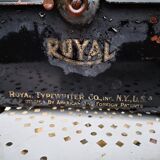 Royal typewriter 1900