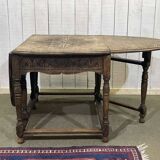 English oak drop-leaf table from the early 20th century