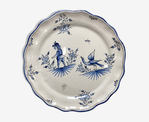 Assiette bleu et blanche