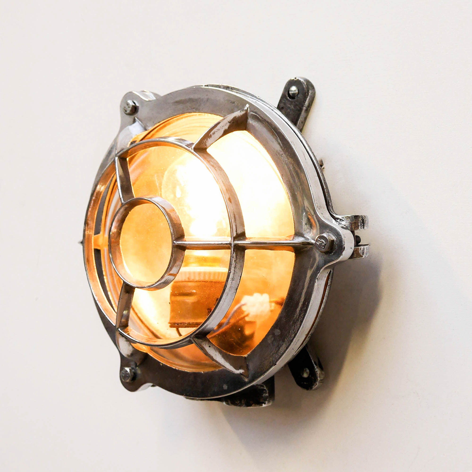 Applied to the circular grating