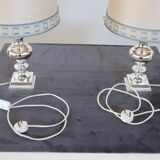 Élégante paire de lampes de chevet en métal argenté, Italie années 1970