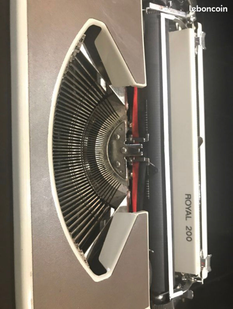 80s typewriter brand Litton model royal 200