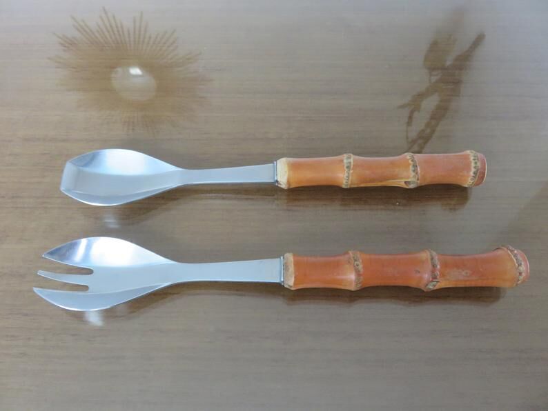 Covered salad sleeves in 70s bamboo