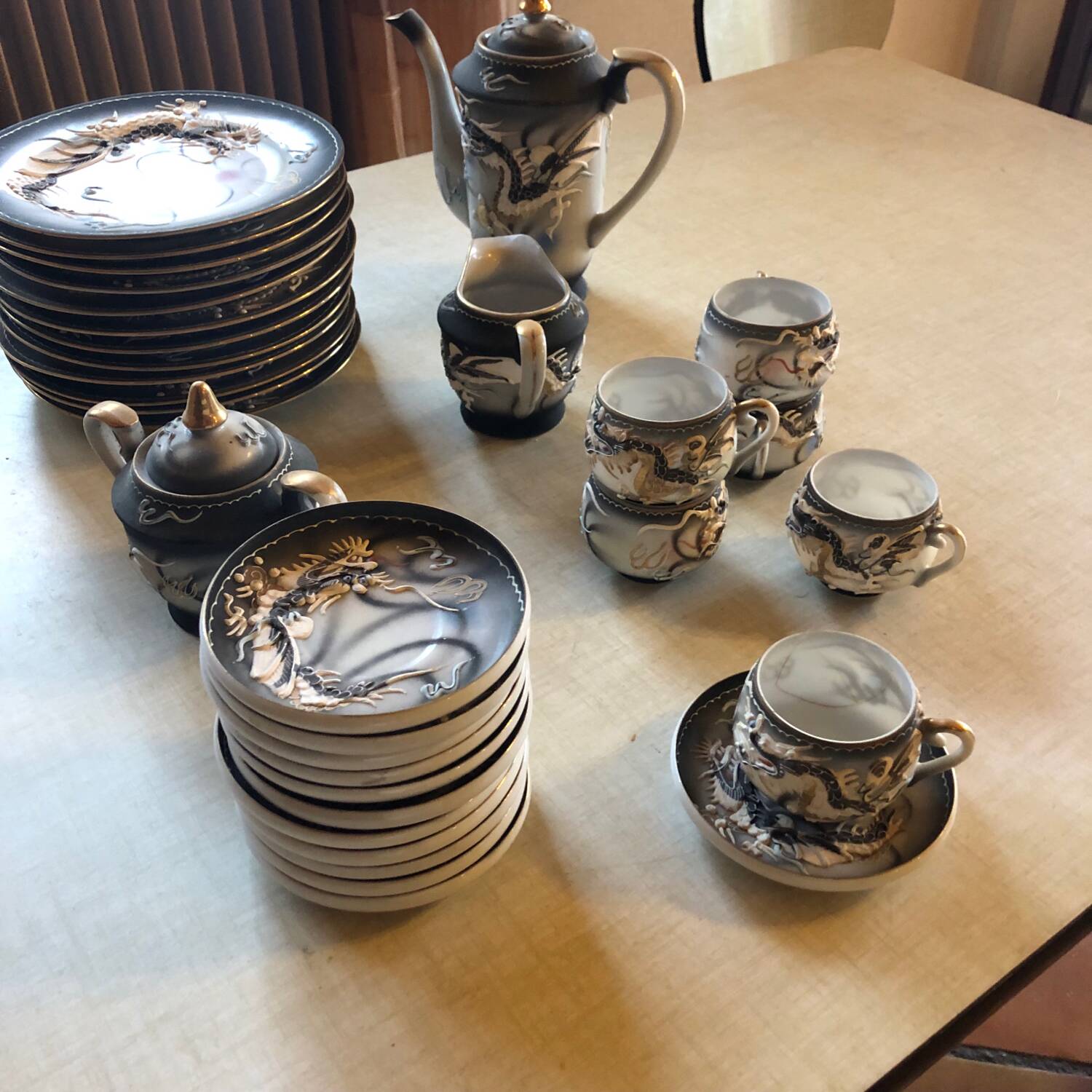 Vintage Japanese service