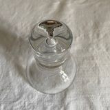 Bougeoir en cristal, pied décoré d’une goutte