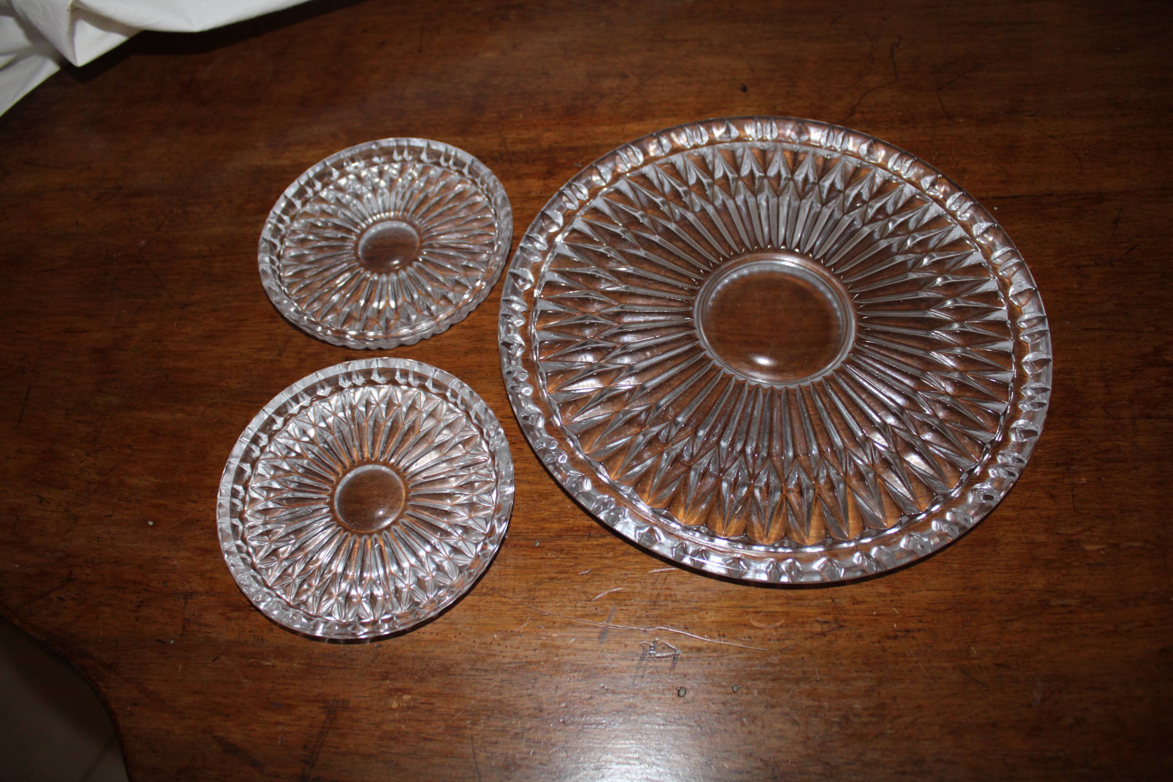 Set of flat underside and 2 vintage bottle unders