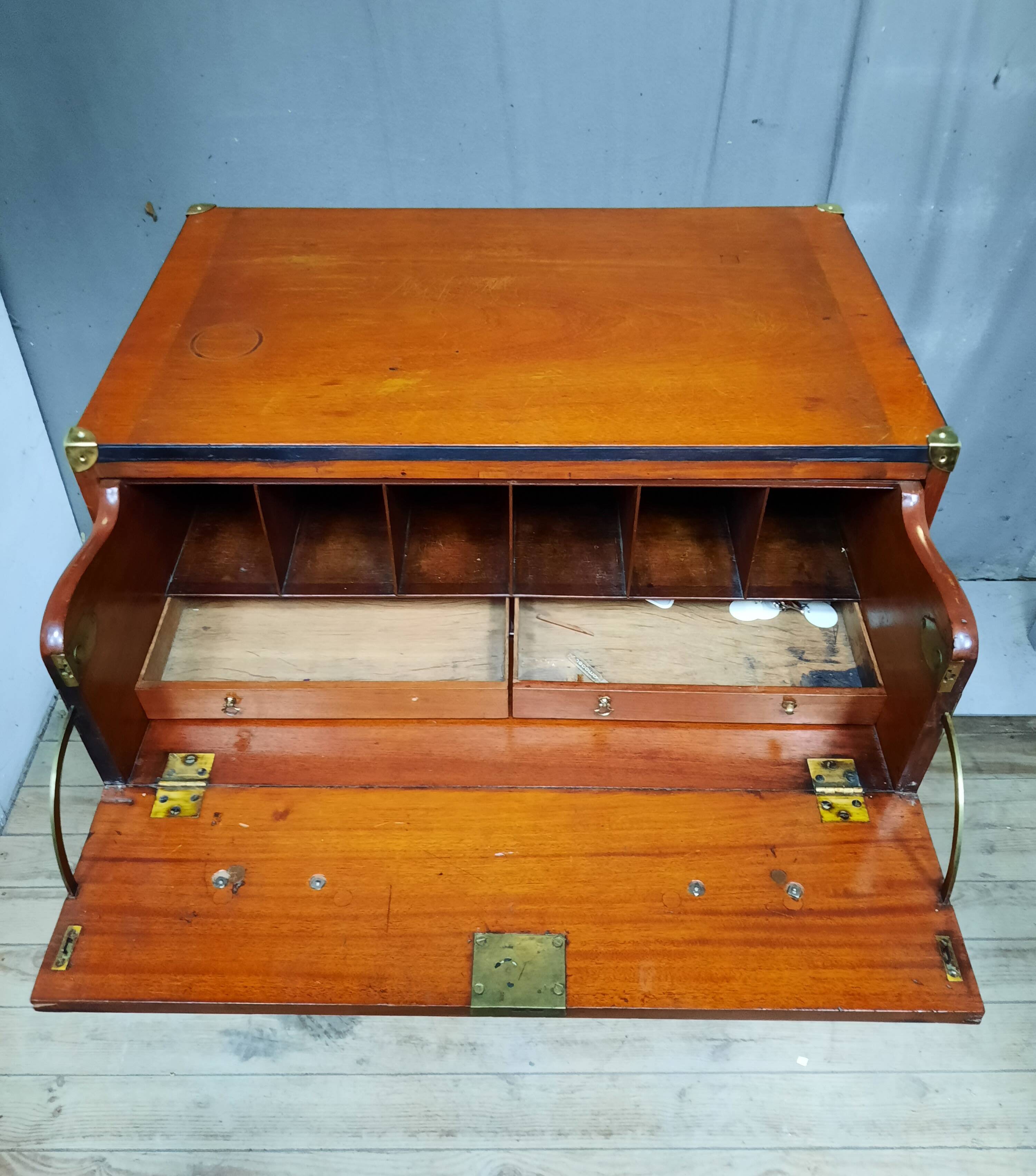 Commode anglaise formant burreau