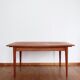 Extendable scandinavian table