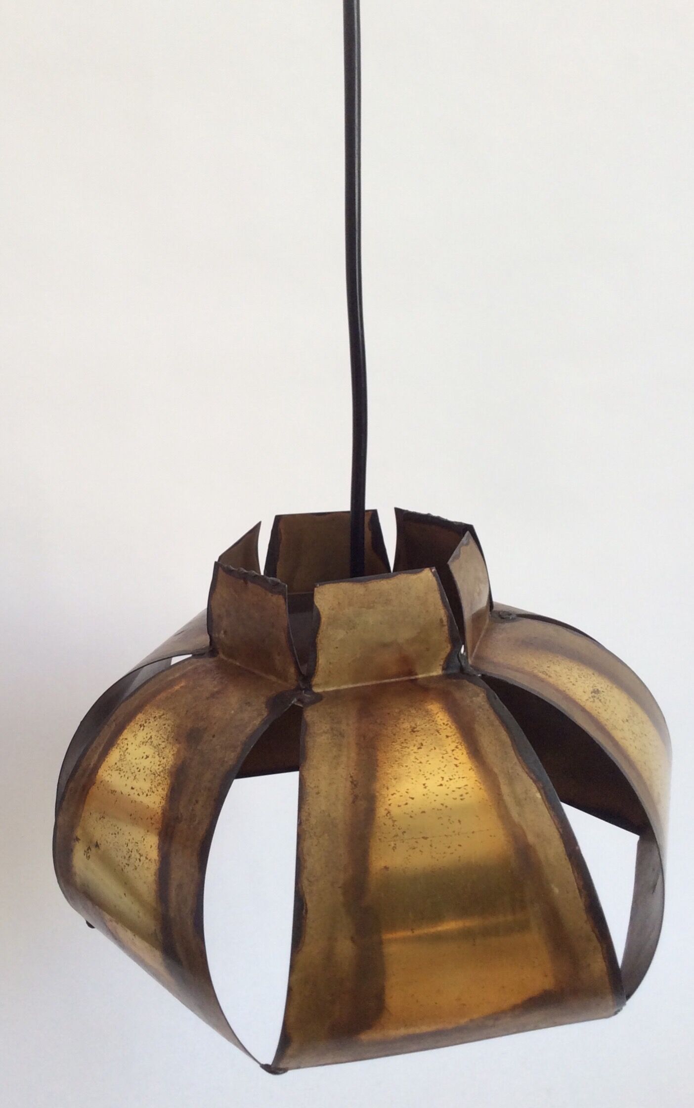 Suspension brass