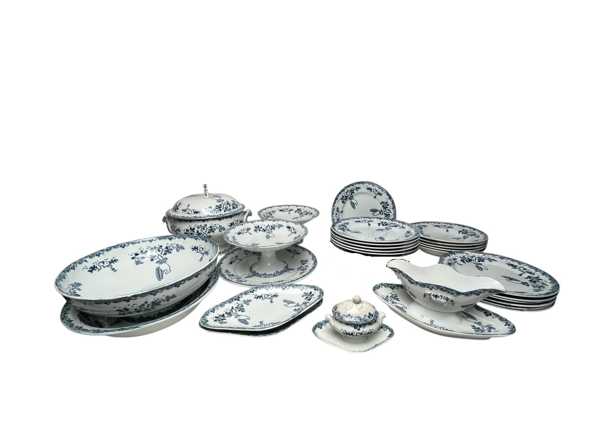26-piece service Terre de fer Saint Amand Modern Style circa 1920