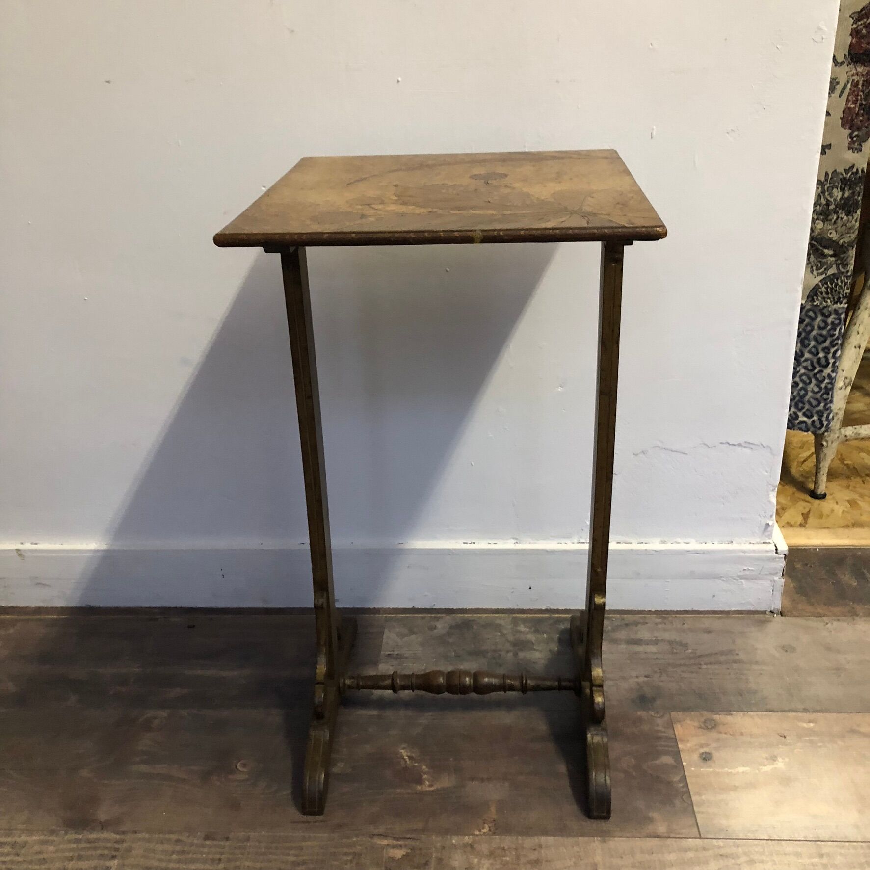 Table Pedestal table - marquetry top - late nineteenth
