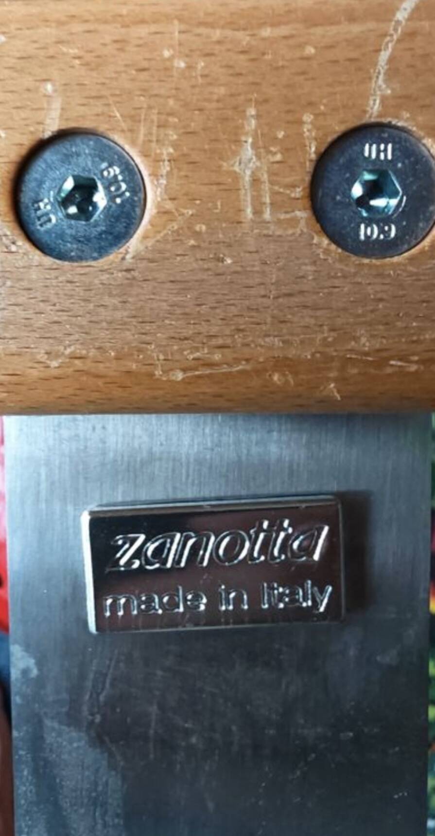 Tabouret Zanotta Mezzadro rouge