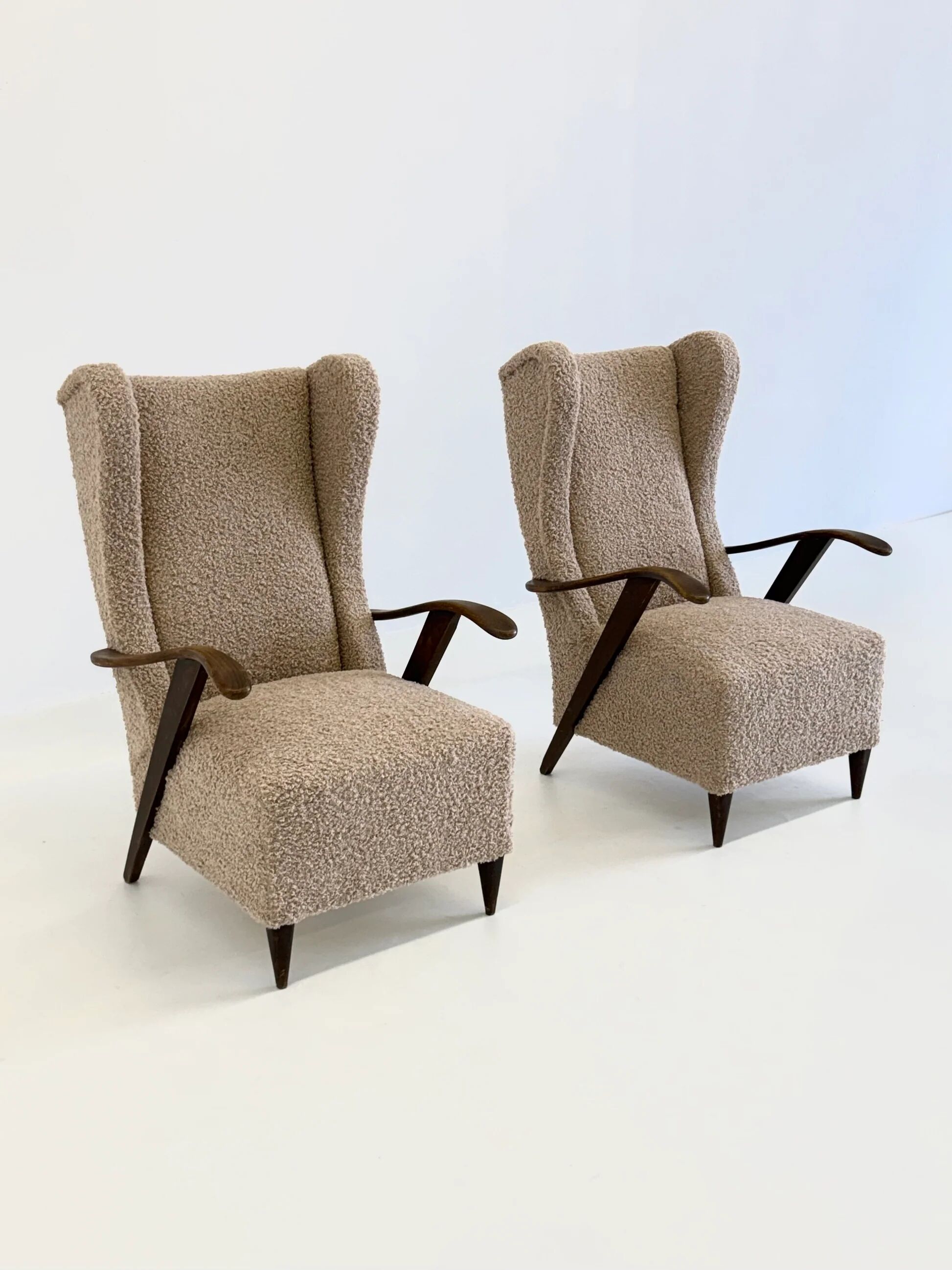 Melchiorre Bega armchair in beige bouclé