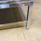 Table basse à double plateaux en chrome et doré vers 1970