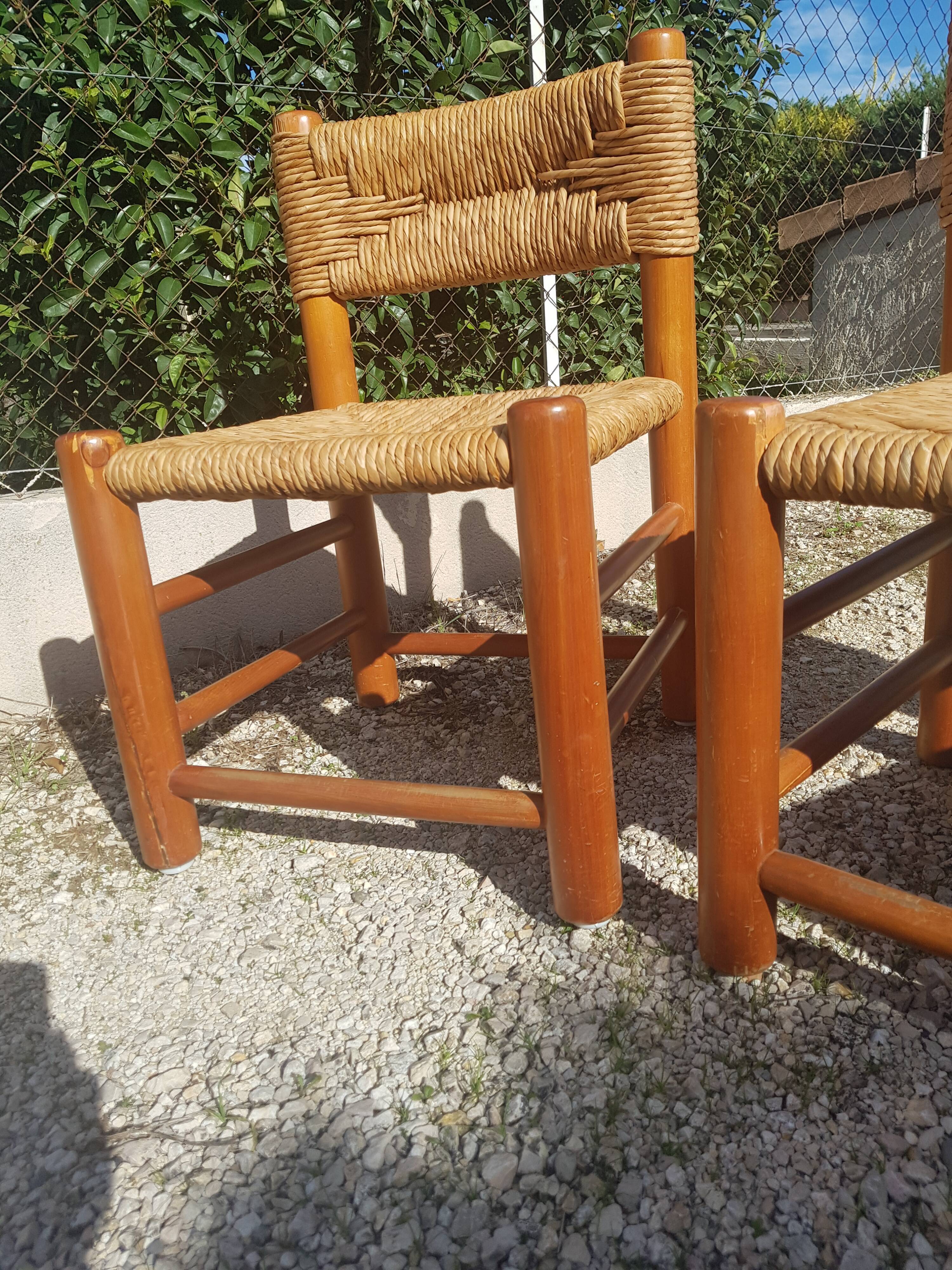 set of 4 mulched pine chairs