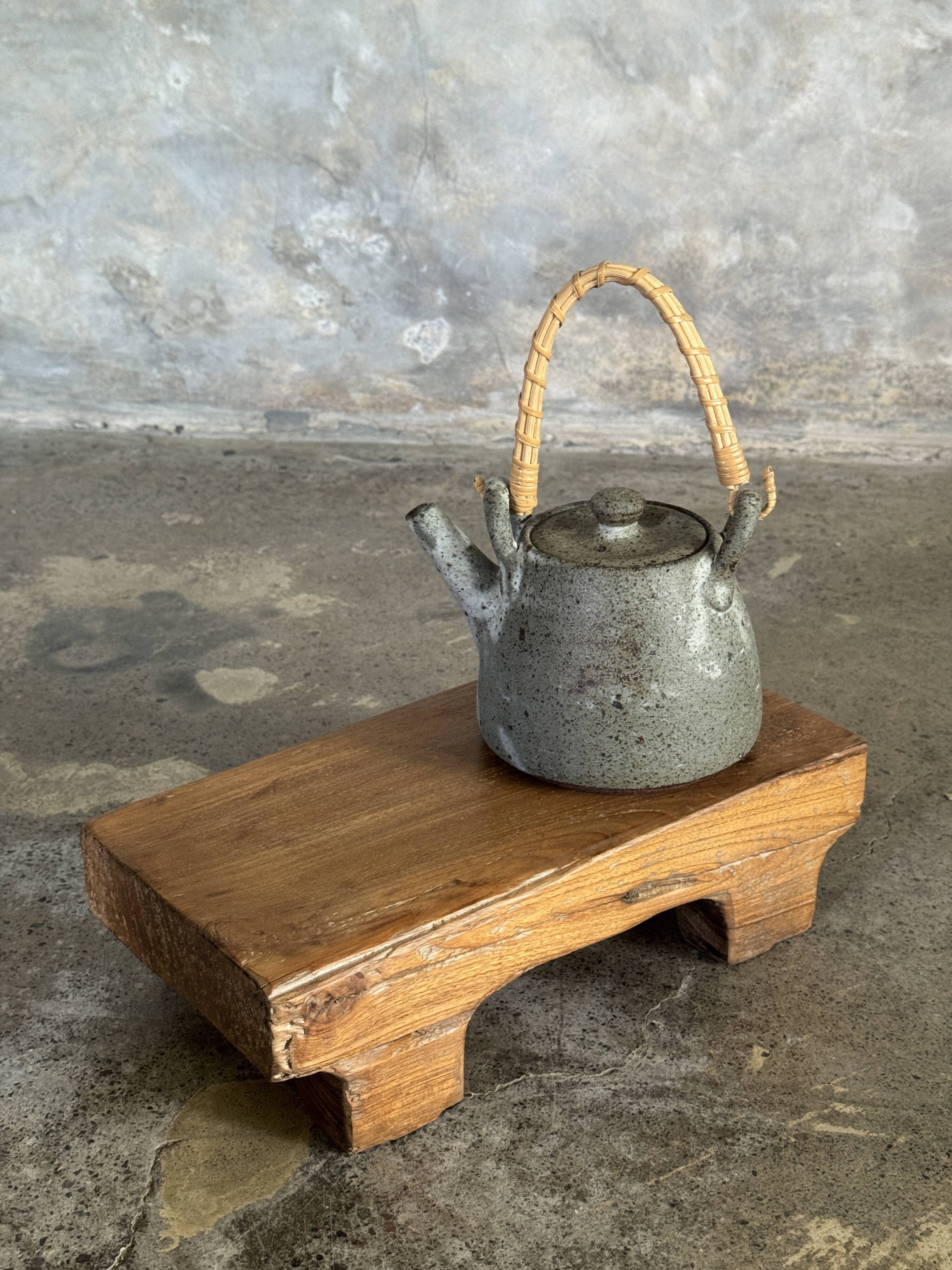 Small stool, accent stool in solid blond teak wabi-sabi L30 W8.5 H6.