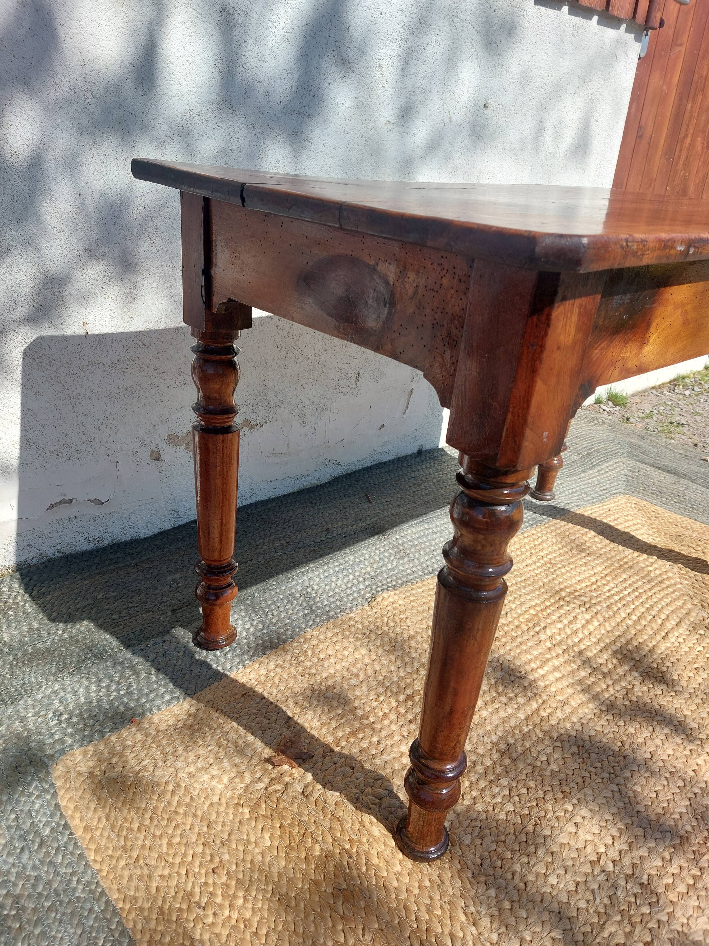 Bistro table, kitchen or desk