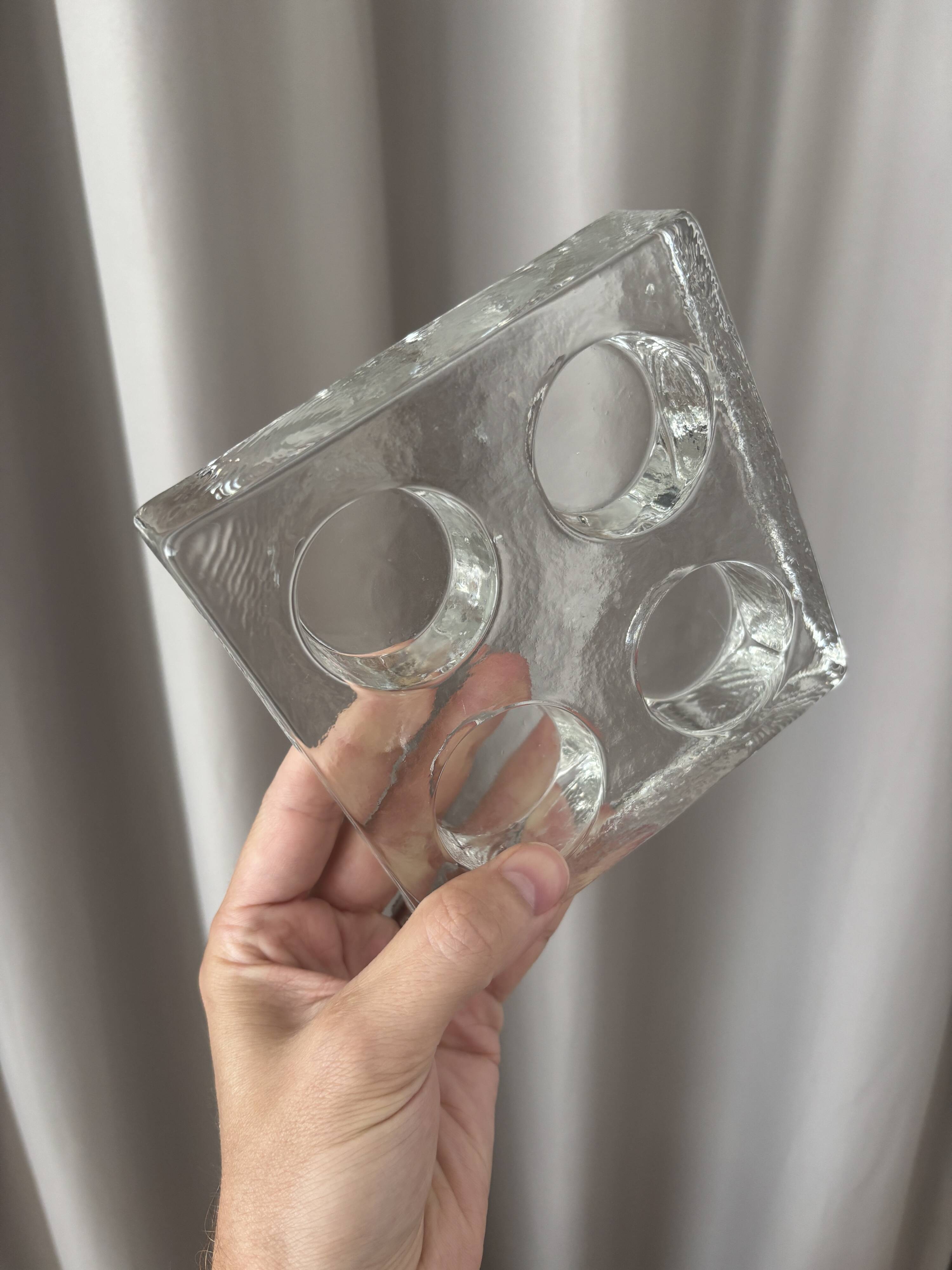 Brustalist tealight holder