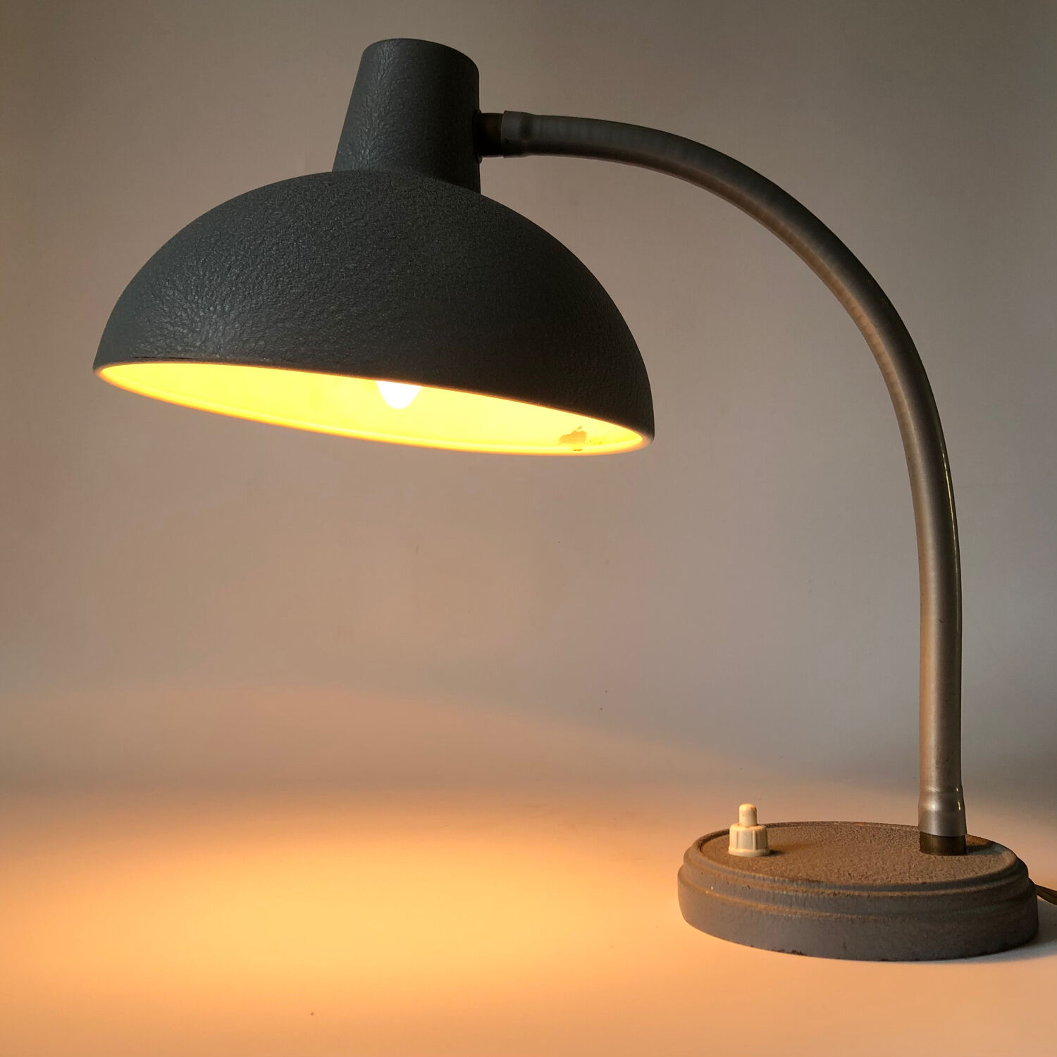 Lampe articulée vintage couleur bleu gris
